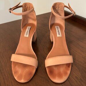 STEVE MADDEN 'IRENEE' women's BEIGE SUEDE ankle strap block heel size 6.5